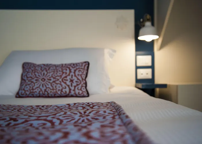 게스트하우스 래러티 스위트 4*