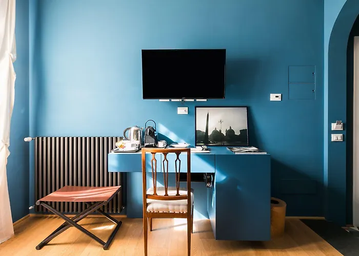 래러티 스위트 4*