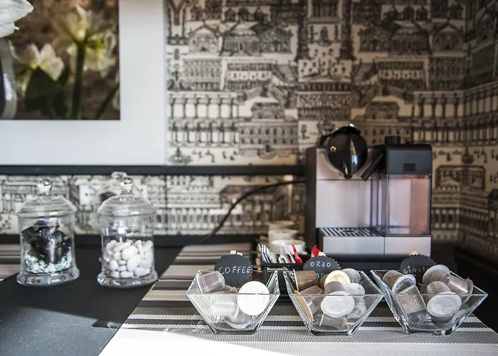 게스트하우스 래러티 스위트 4*