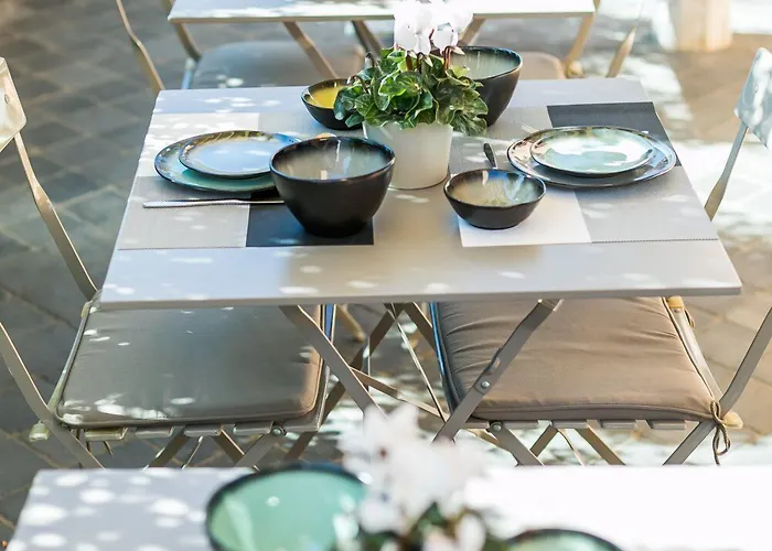 래러티 스위트 4*